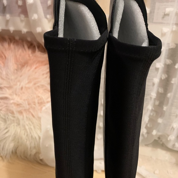 Stuart Weitzman SW 5050 City Boots Black - Picture 6 of 10